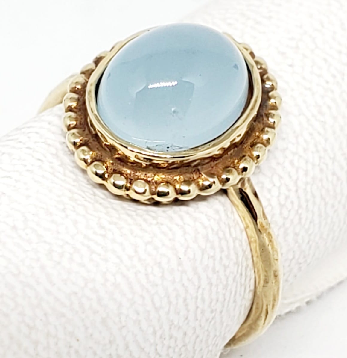 טבעת זהב 14 קראט עם אקווה מרין