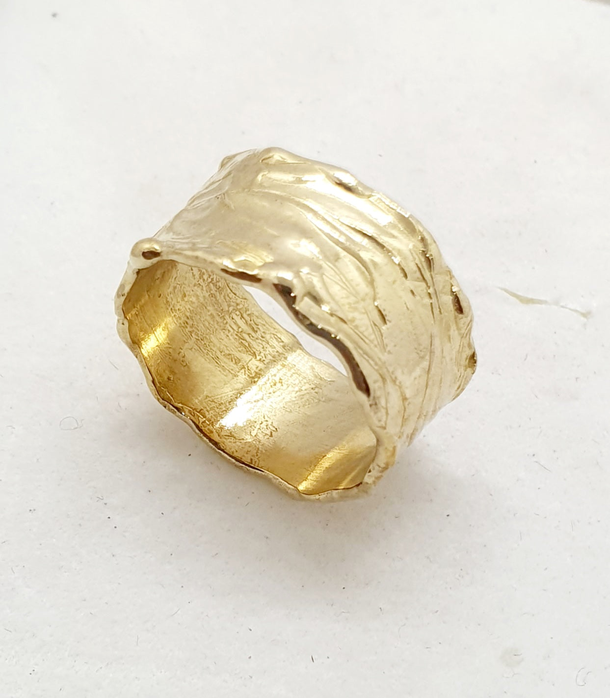 טבעת נישואין זהב - עורבנית