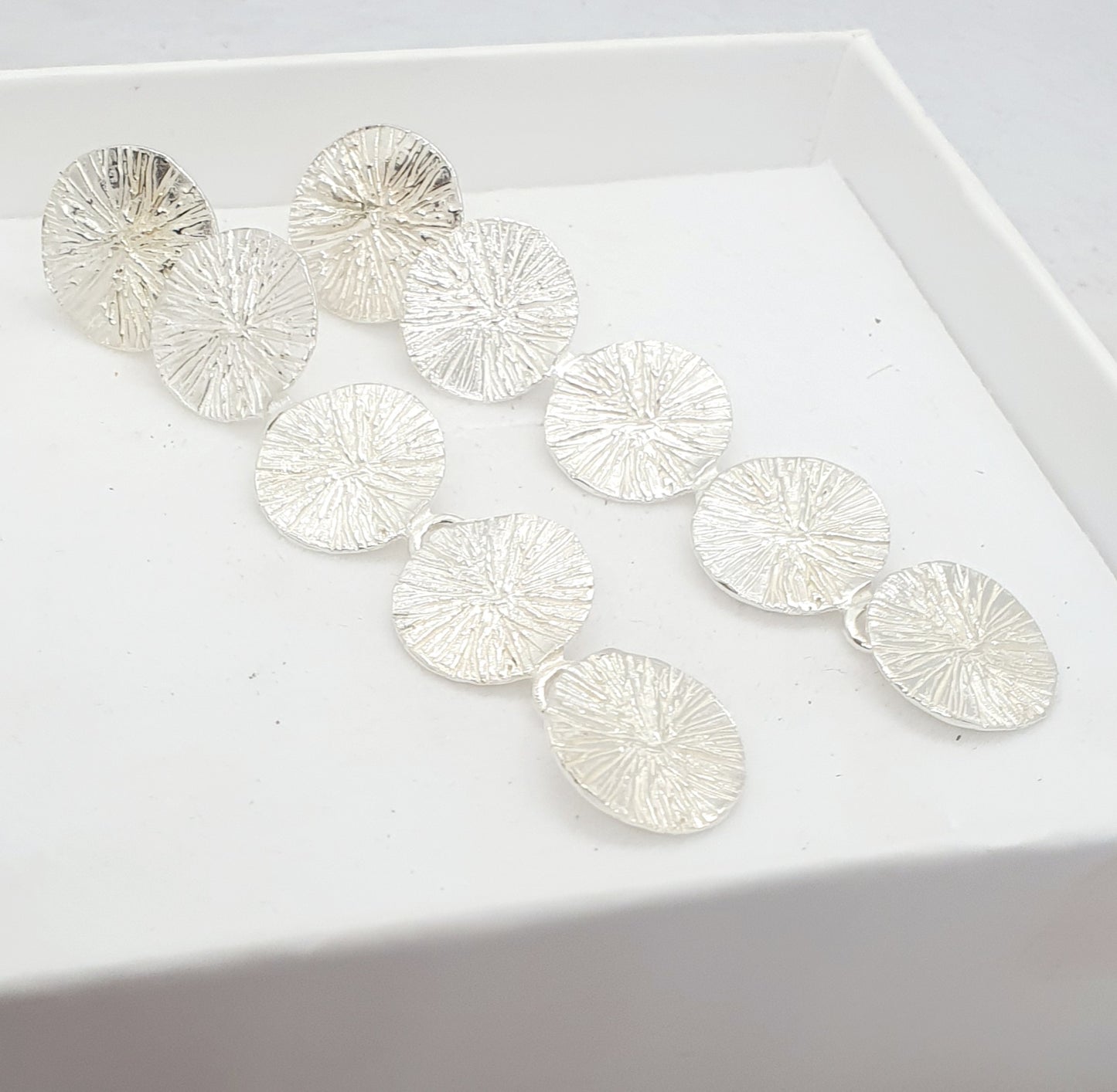 עגילי כסף צמודים וארוכים