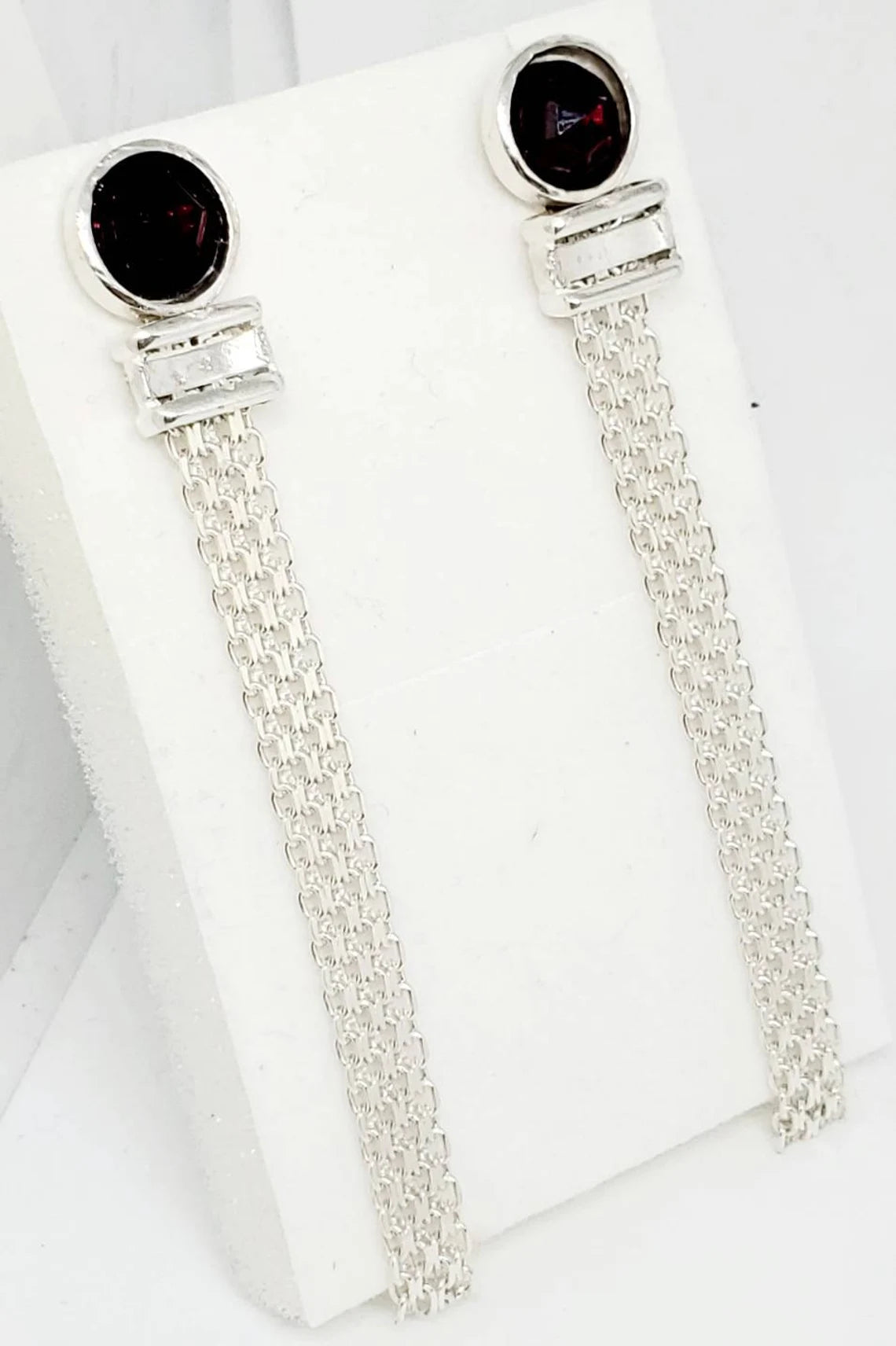 עגילי כסף שרשרת ארוכה עם גרנט