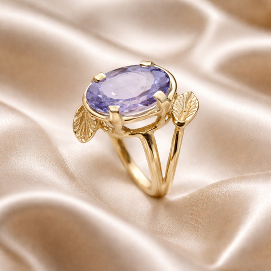 טבעת אירוסין עם עלים