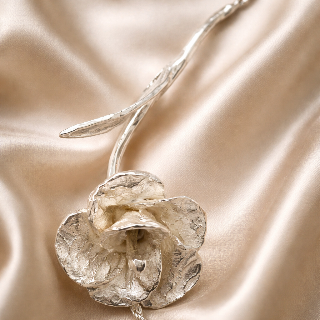 מחרוזת כסף פרח הכלנית