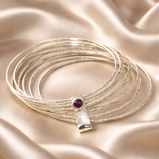 צמיד כסף מסתובב משובץ גרנט