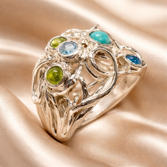 טבעת כסף מרובת אבנים