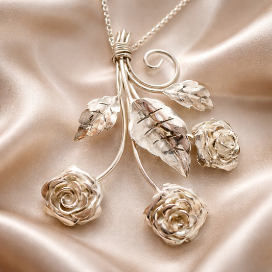 תליון ענק זר פרחים