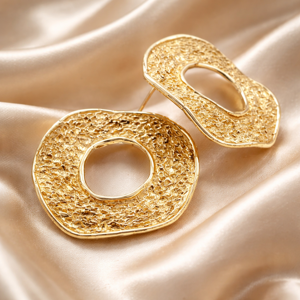 עגילי זהב צמודים גדולים