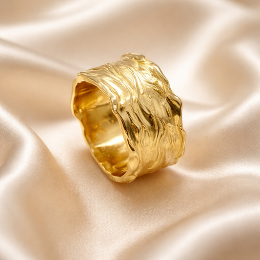 טבעת נישואין זהב - עורבנית