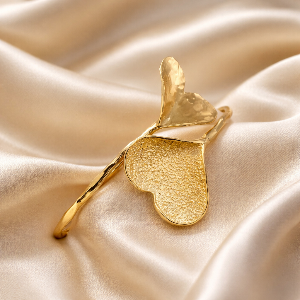 צמיד זהב לבבות