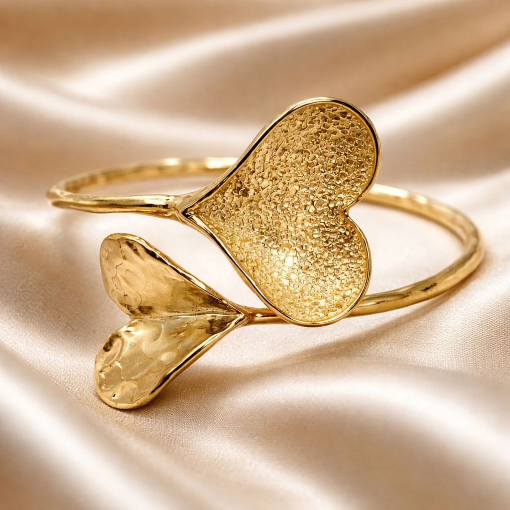 צמיד זהב לבבות