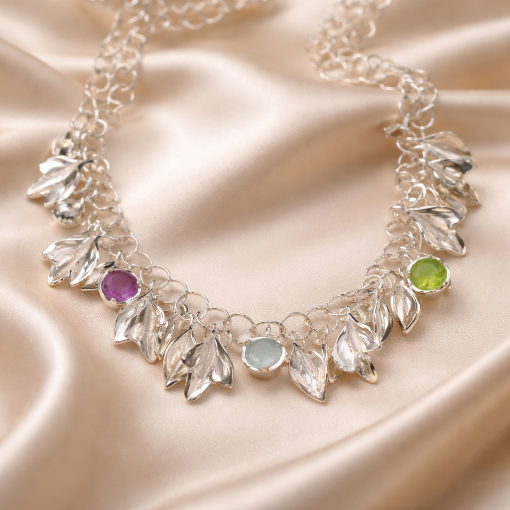 מחרוזת כסף עלים ואבני חן