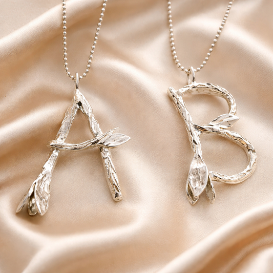 תליון אות מכסף