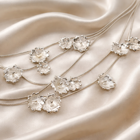 מחרוזת כסף פרחים