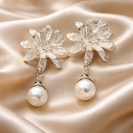 עגילי כסף פרח עם פנינה