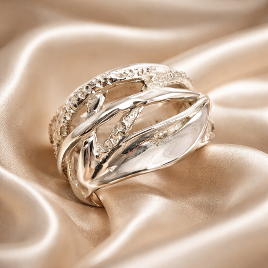 טבעת כסף רצועות מפוסלות