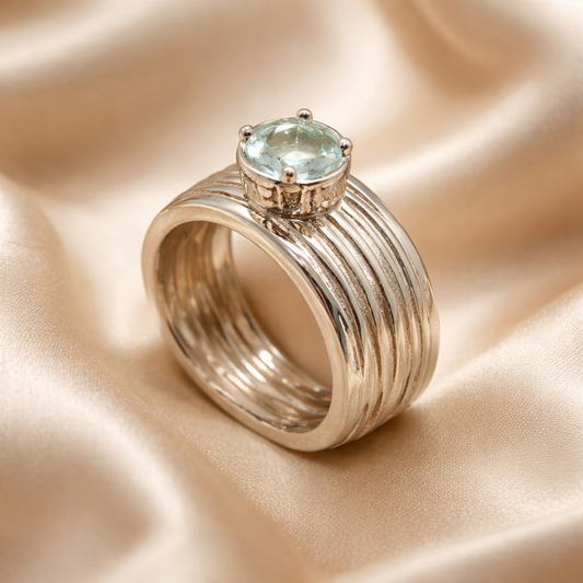 טבעת כסף עם אקווה מרין