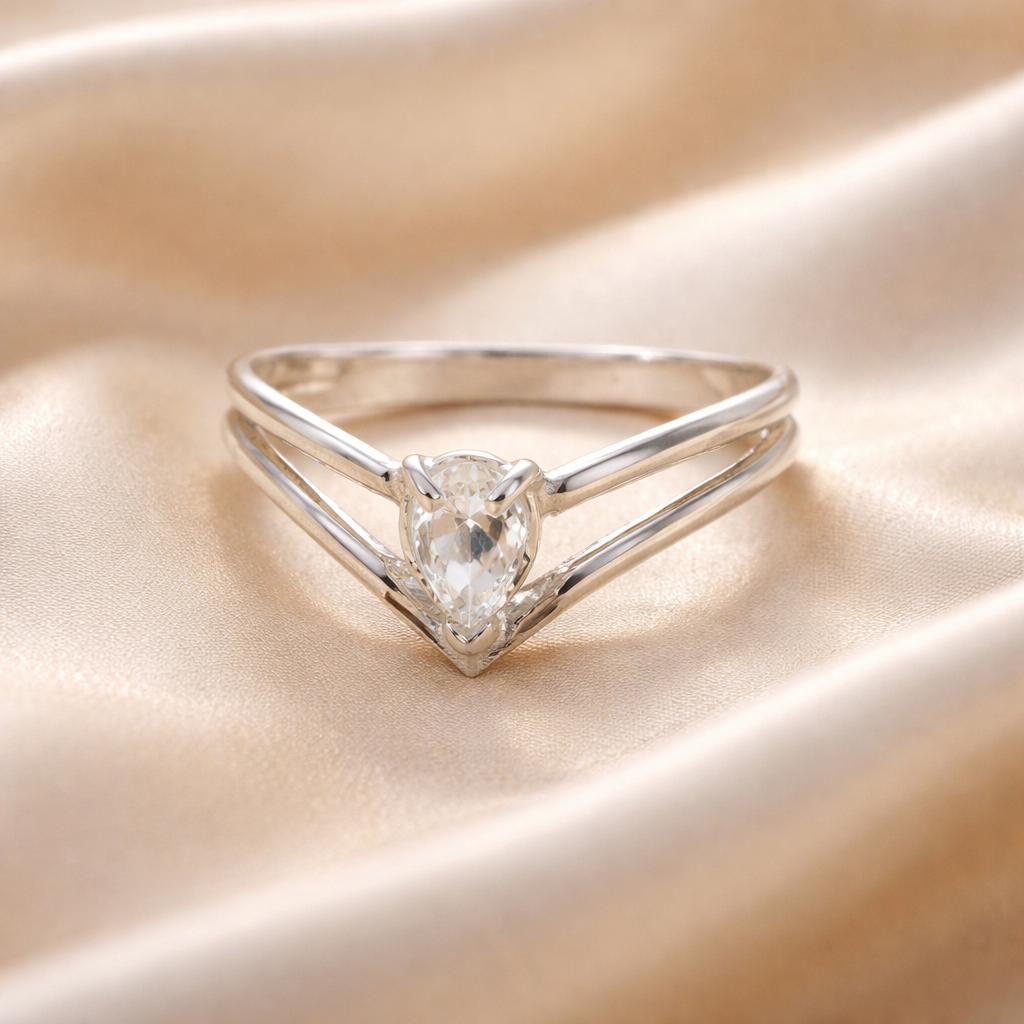 טבעת זהב לבן עם אבן טיפה - טבעת אירוסין