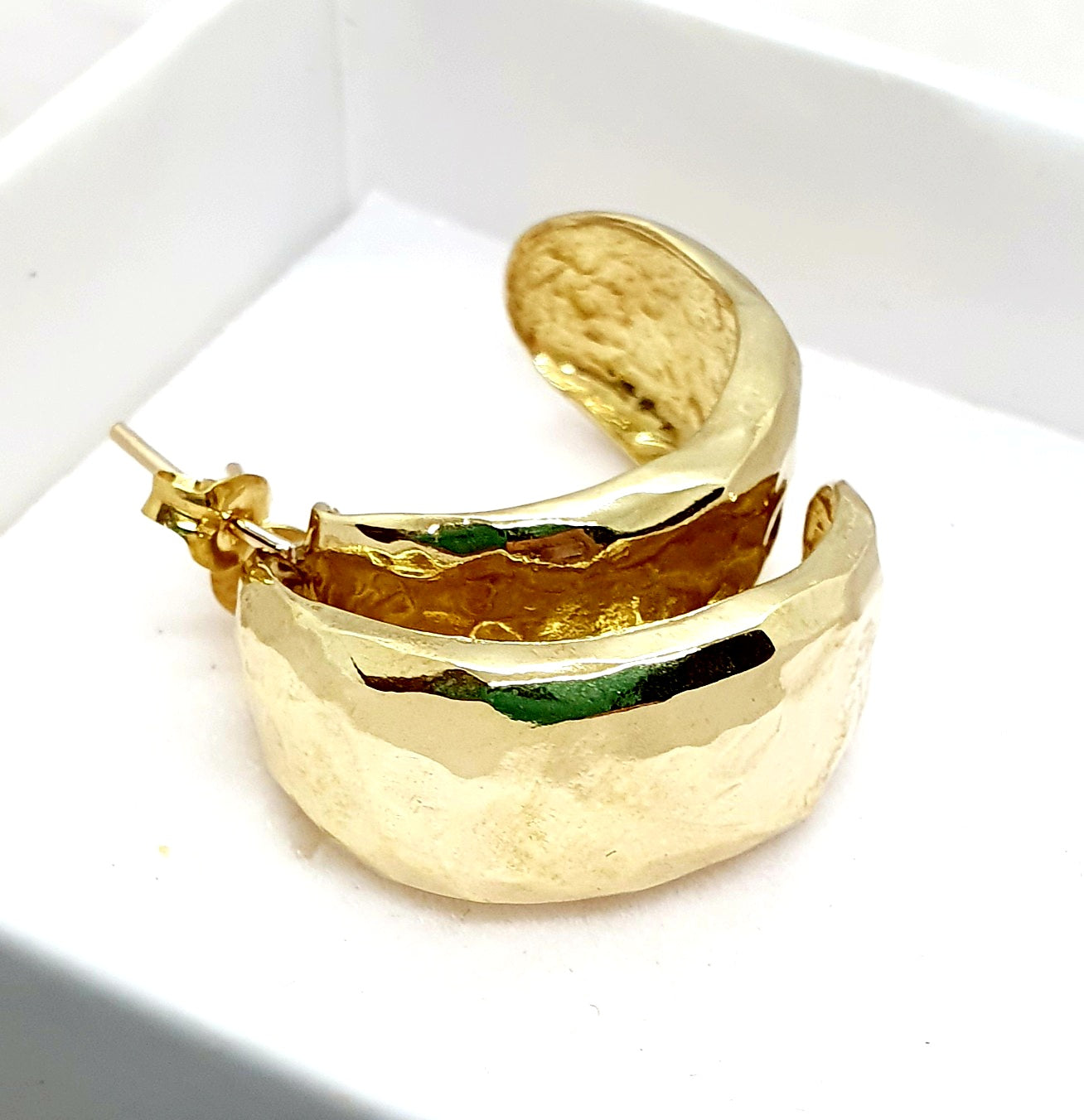 עגילי זהב 14 קראט חישוקים רחבים
