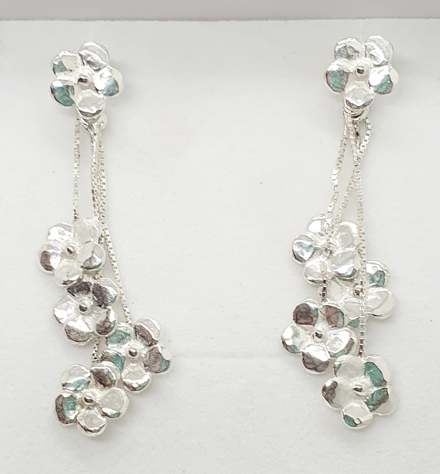 עגילי כסף פרחים קטנים