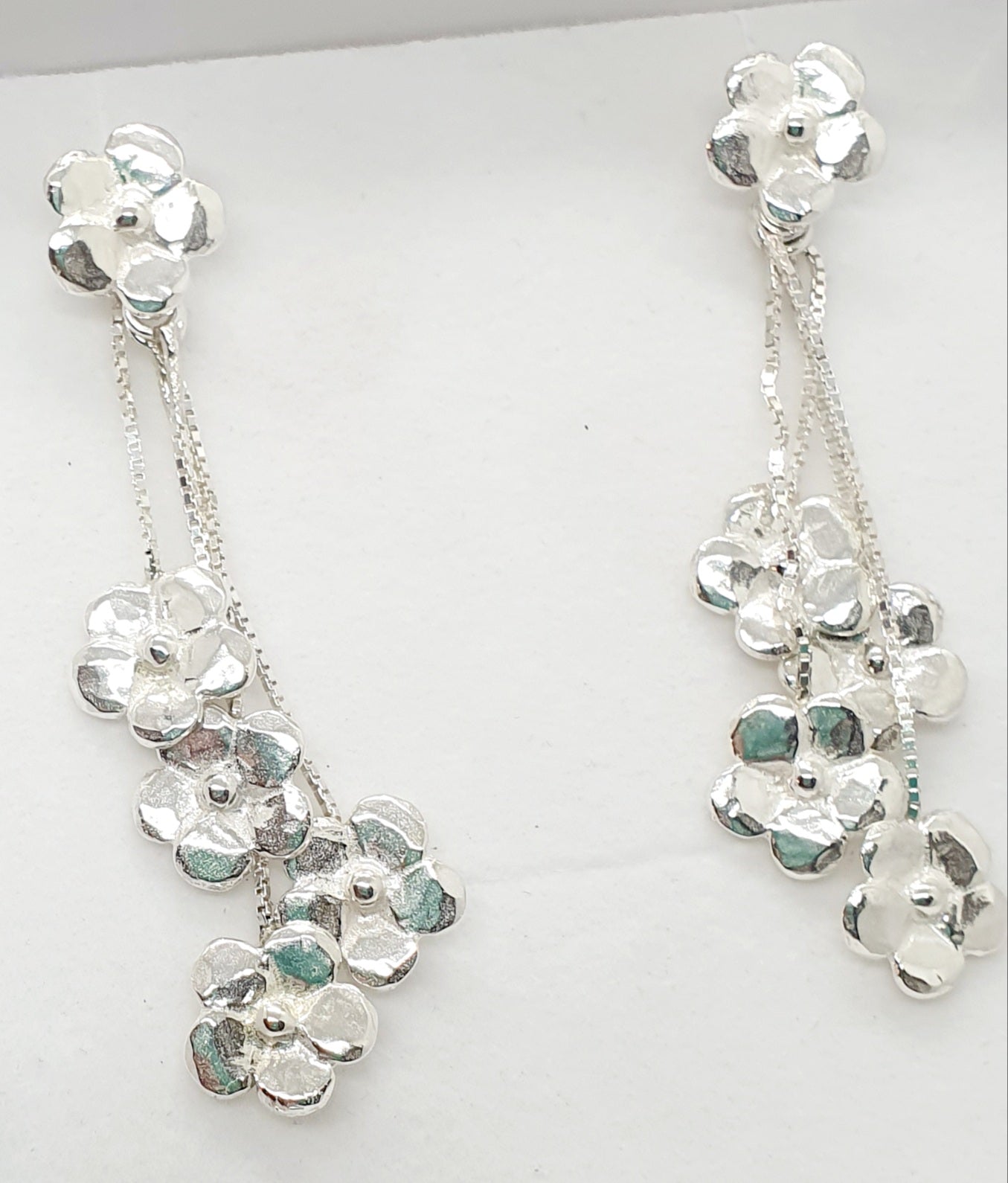 עגילי כסף פרחים קטנים