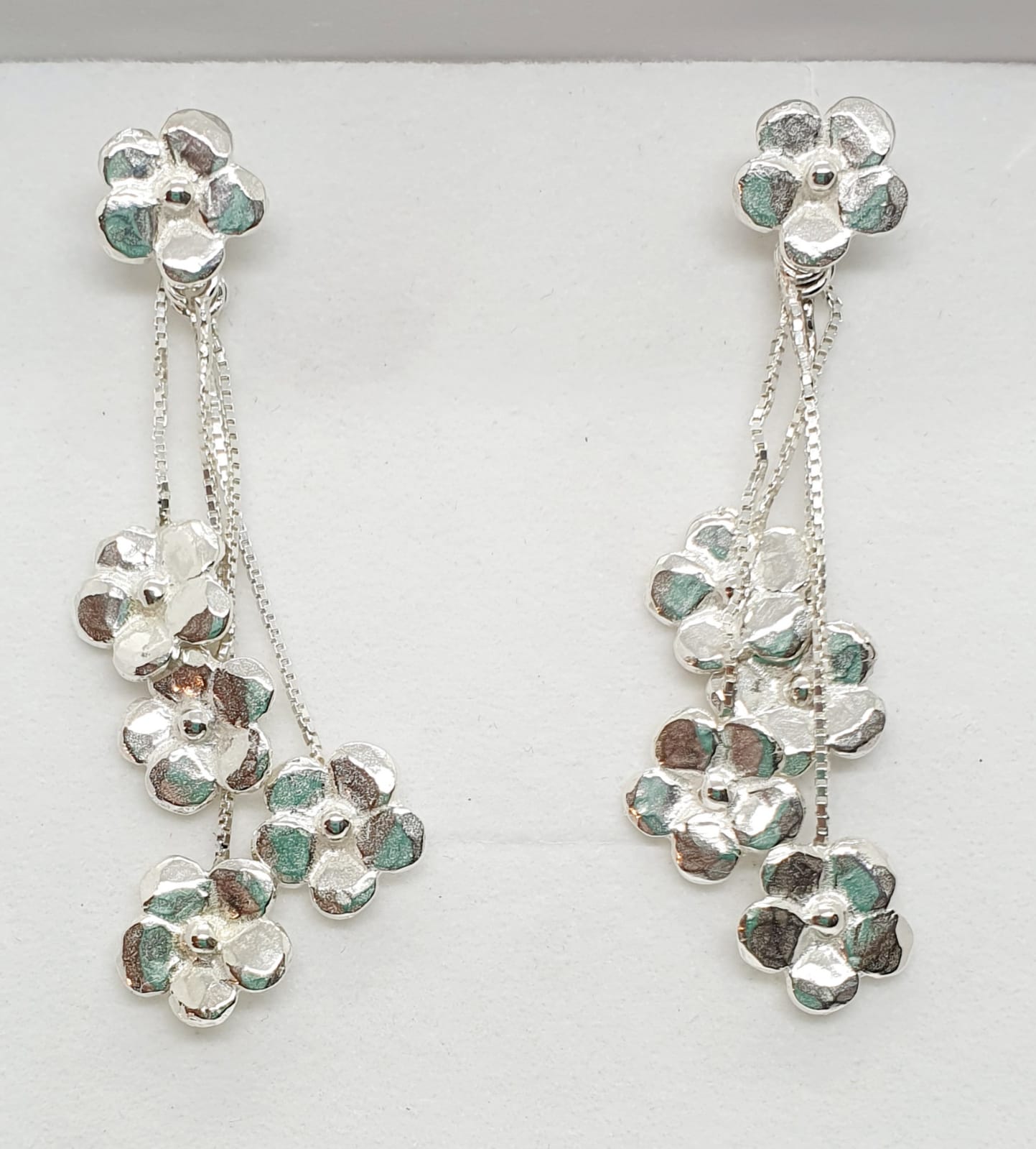 עגילי כסף פרחים קטנים