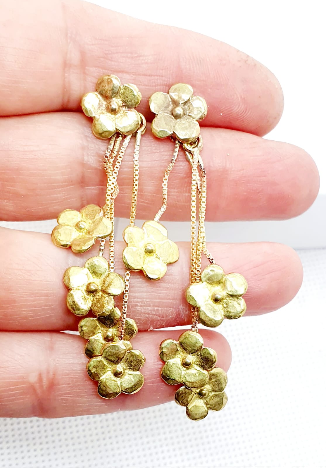 עגילי זהב פרחים קטנים