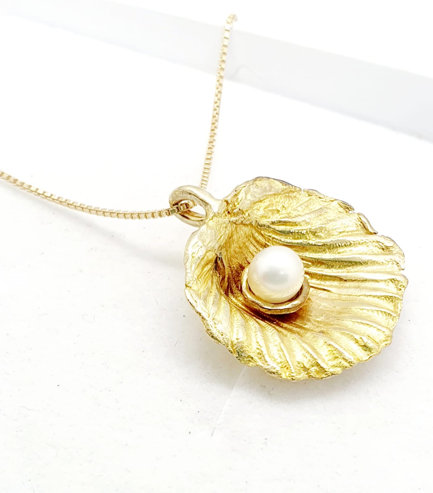 מחרוזת זהב צדף