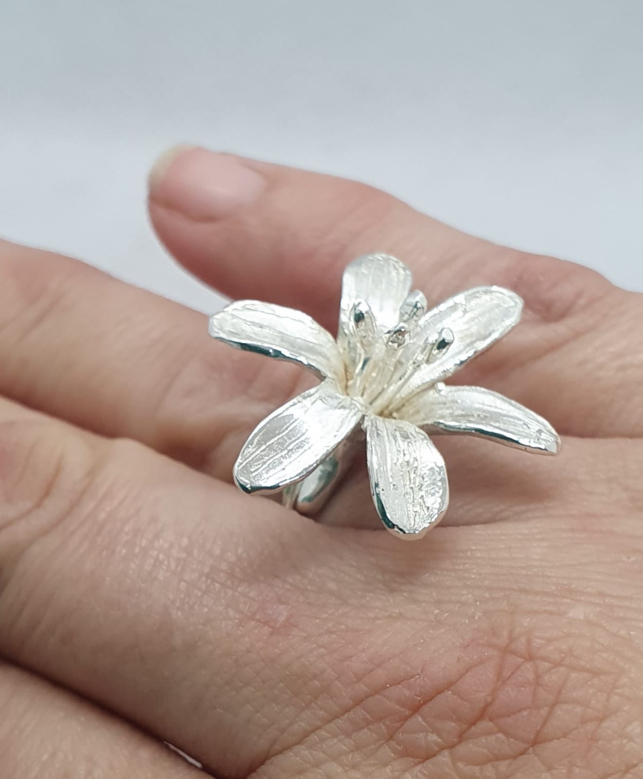 טבעת פרח כסף - חלמונית