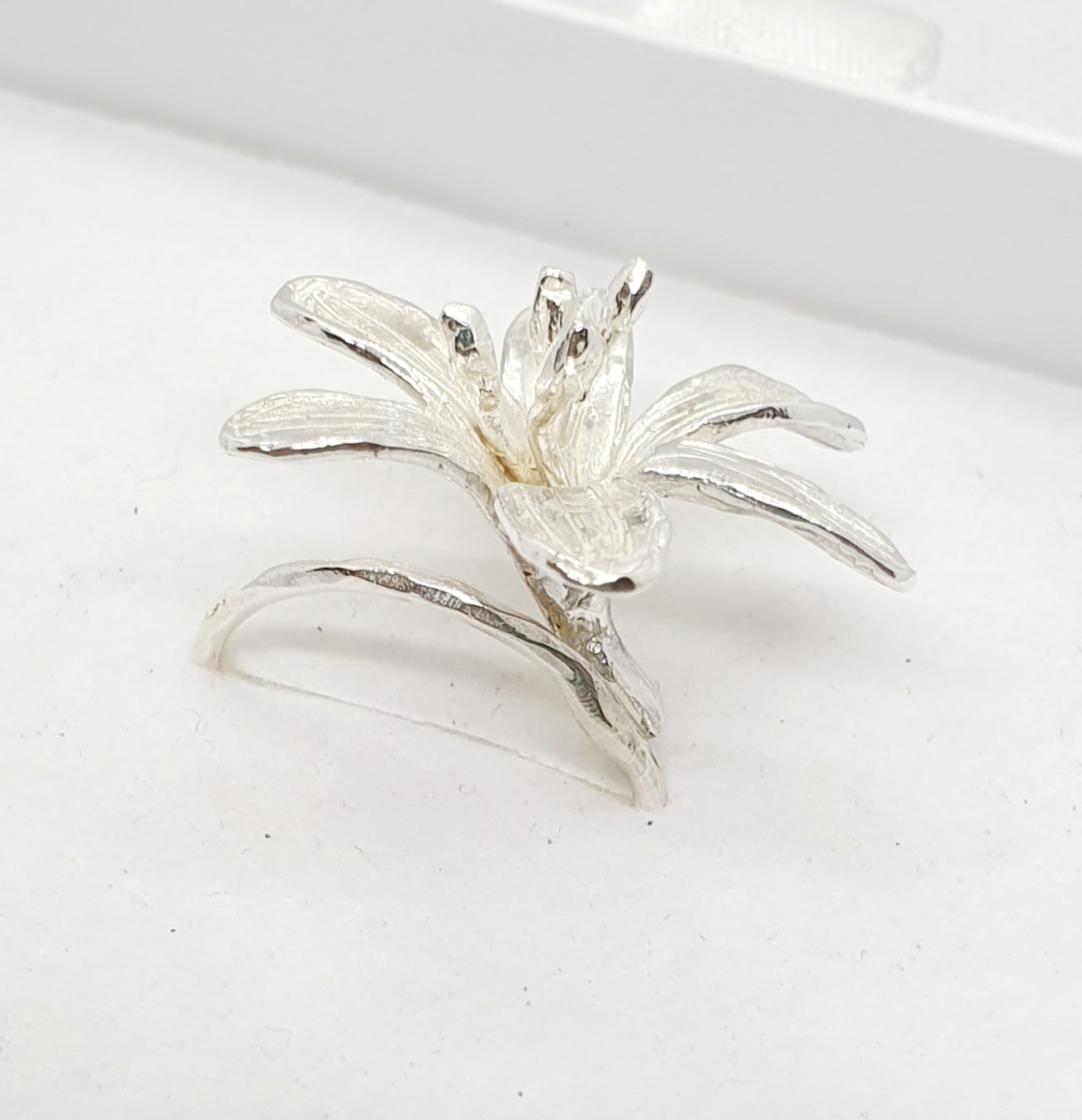 טבעת פרח כסף - חלמונית