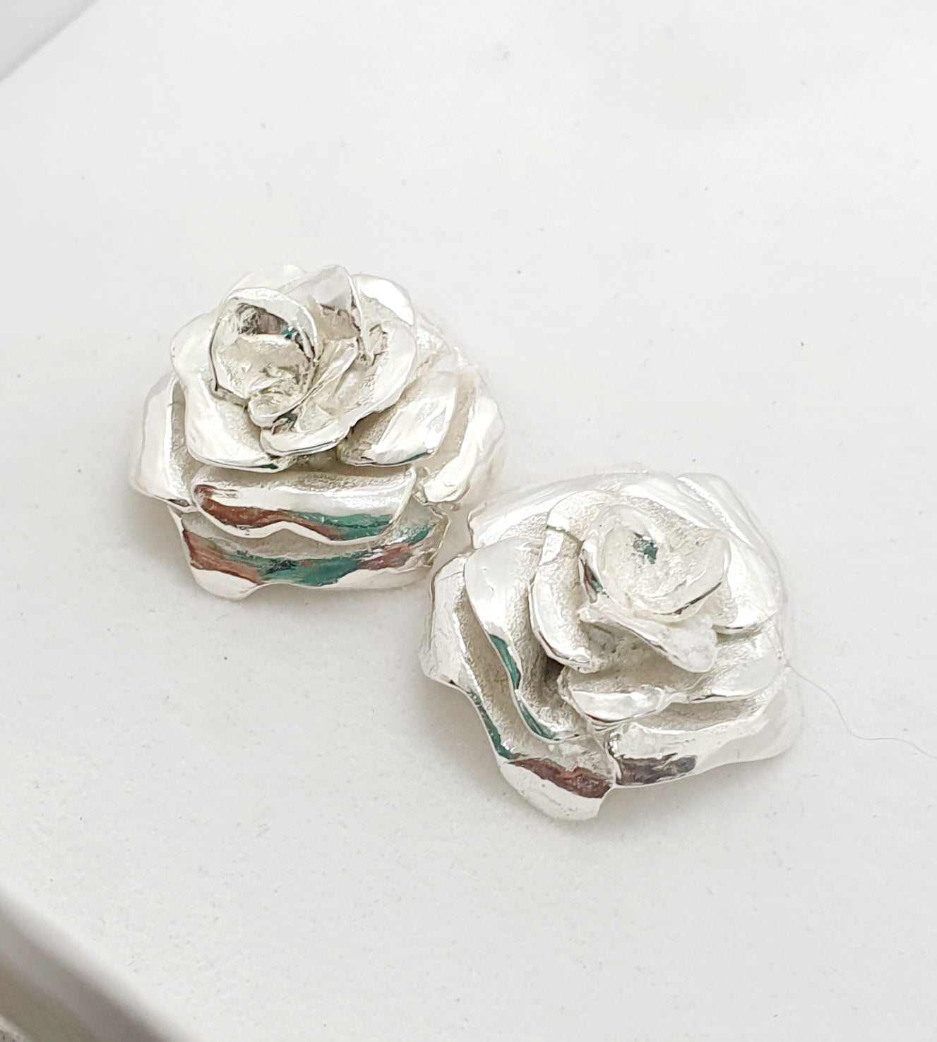 עגילי כסף שושנה צמודים