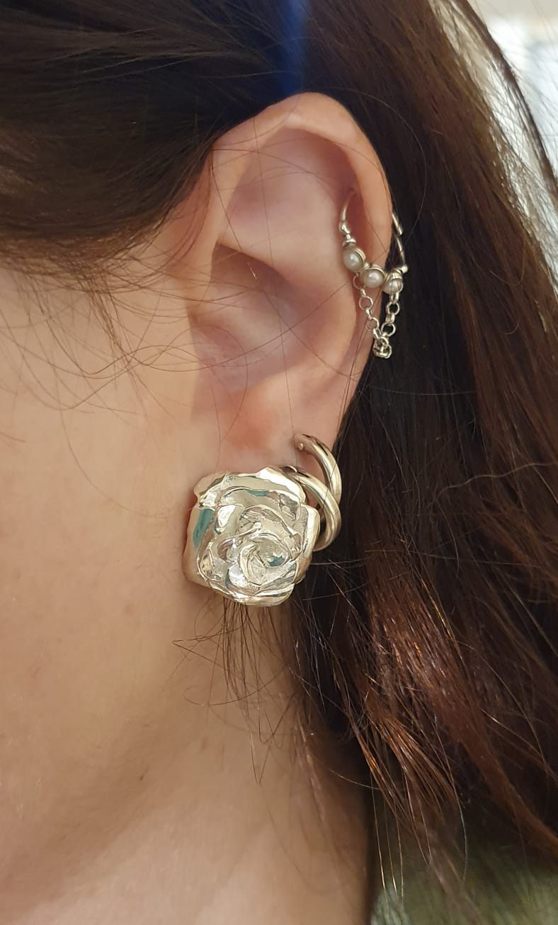 עגילי כסף שושנה צמודים